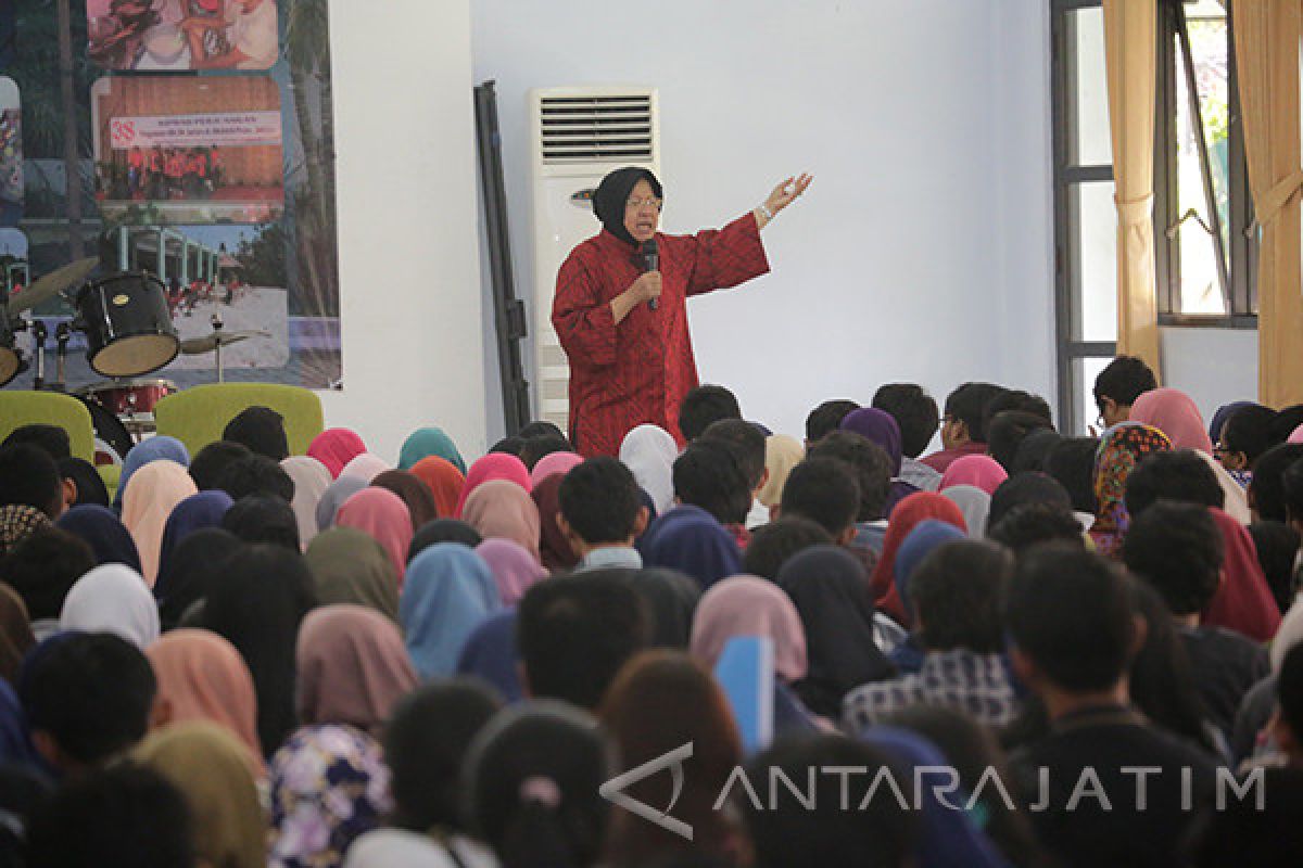 357 Anak Asuh Ponsos Surabaya Terima Beasiswa