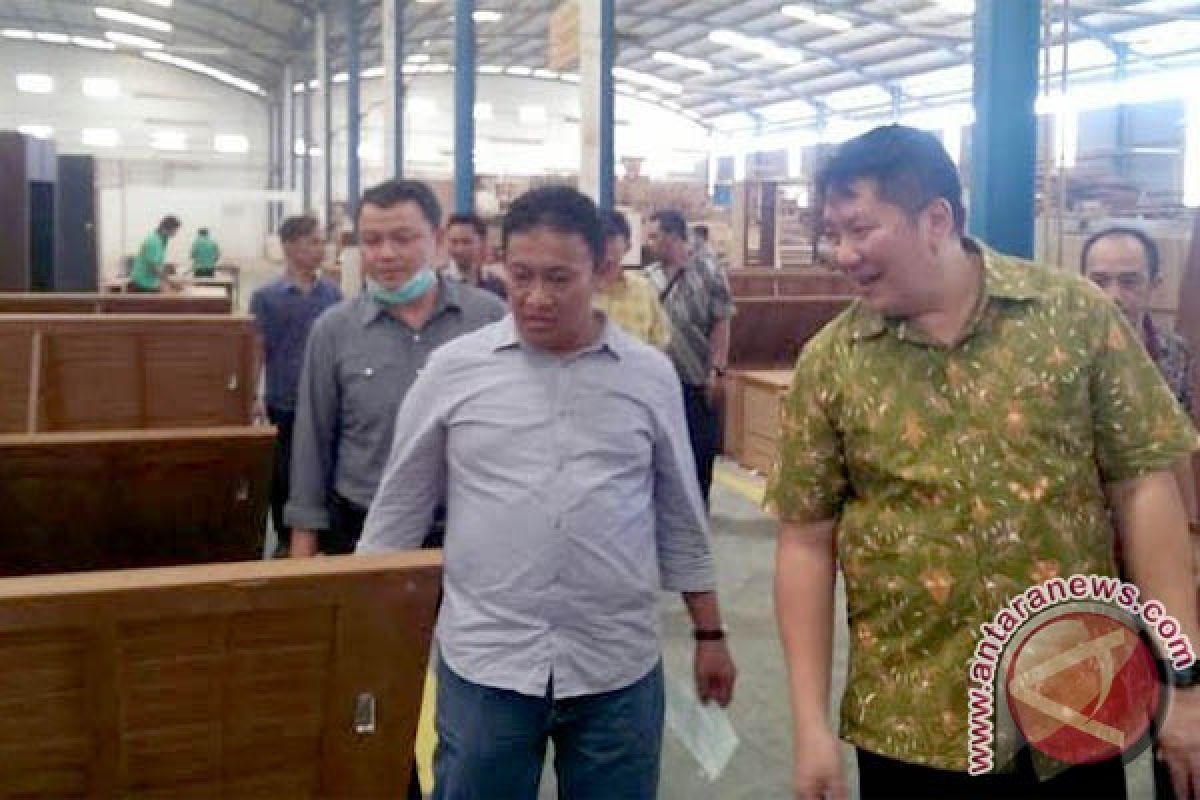 PT Naga Buana Tegaskan Pencaker Pulang Pisau Tetap Diprioritaskan