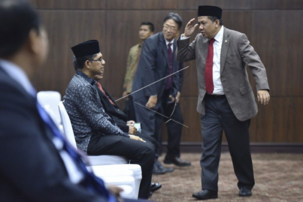 Rapim DPR bahas opsi terkait konsultasi Presiden