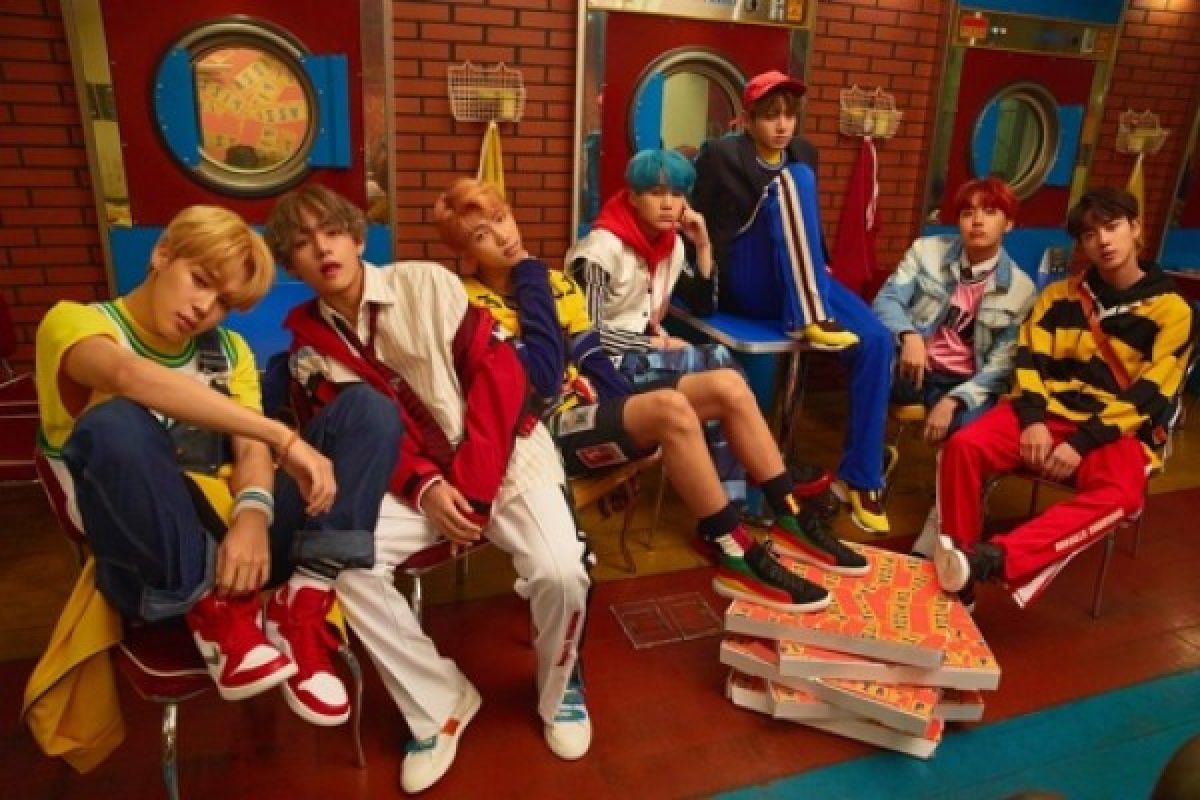 Wow! PO album BTS capai 1,5 juta keping