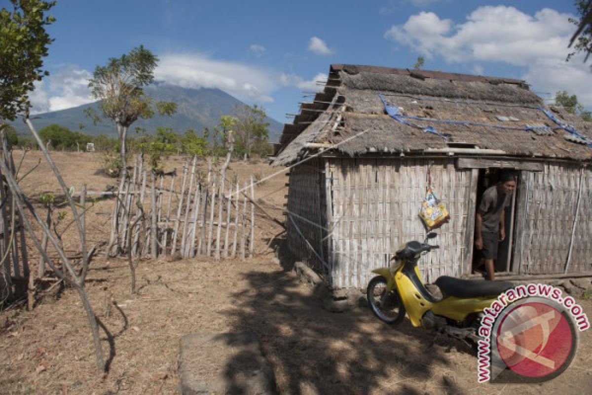 Jokowi: Patuhi Instruksi Petugas Darurat Gunung Agung