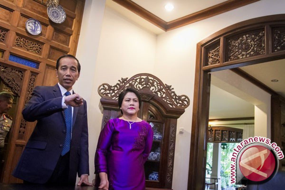 Presiden Joko Widodo kunjungi rumah calon besan