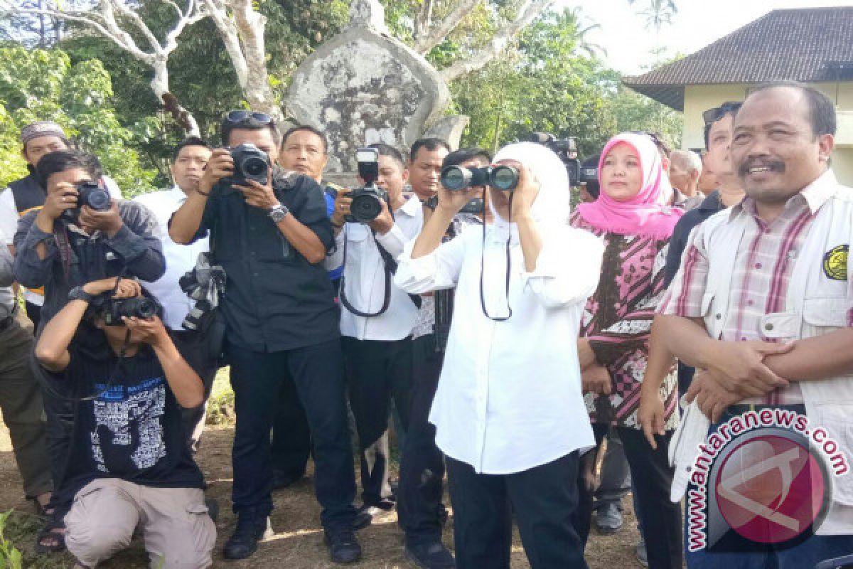 Mensos Tinjau Pos Pengamatan Gunung Agung Antisipasi Logistik (Video)