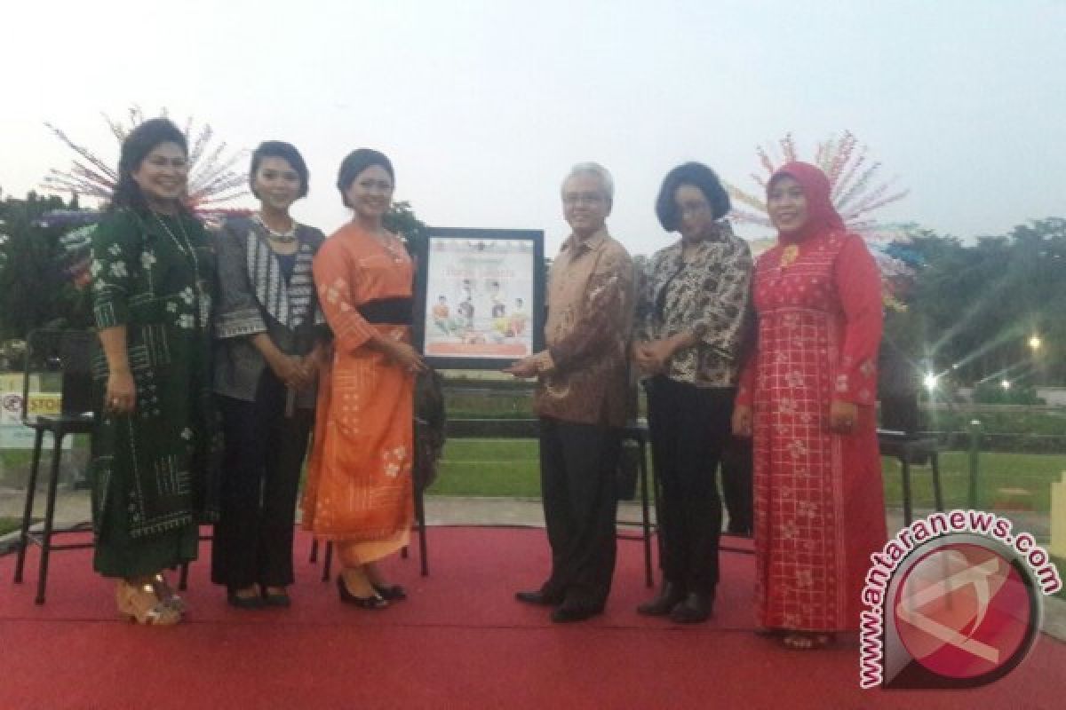 Buku "Lenggang Batik Jakarta" resmi diluncurkan