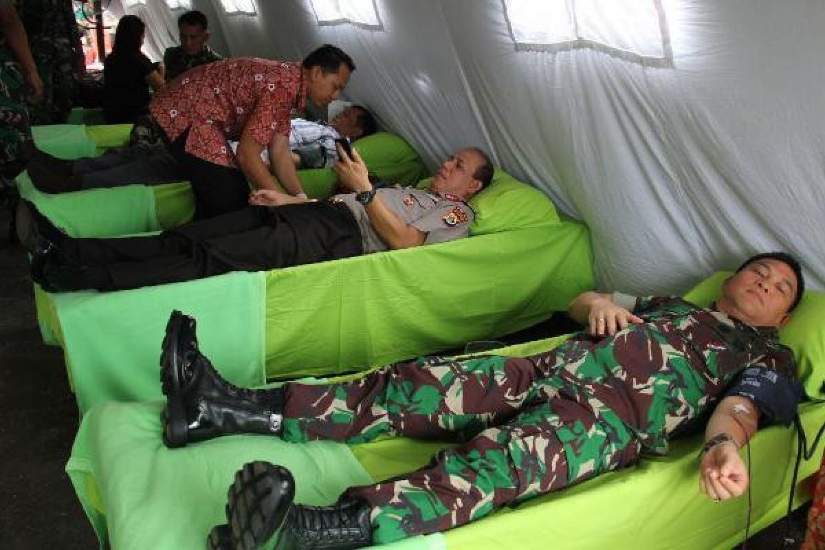 Pimpinan TNI-Polri di Papua donor darah 