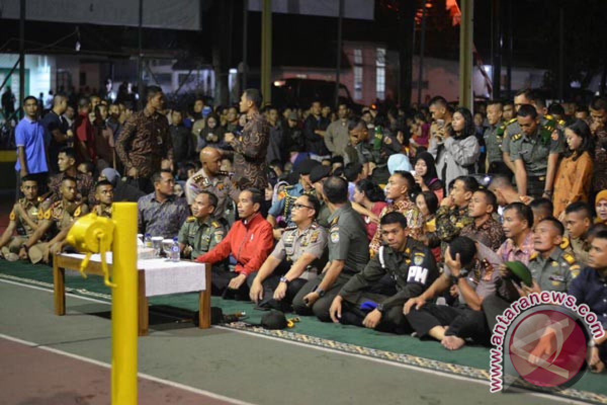 Nobar G30S/PKI Bersama Presiden Jokowi Di Makorem Bogor (Video)