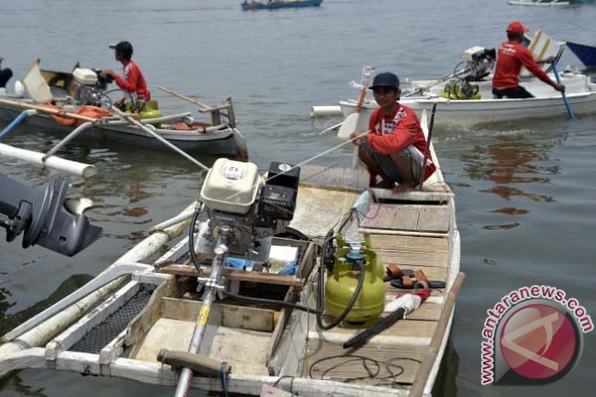 1.261 nelayan Selayar terima paket konversi BBG