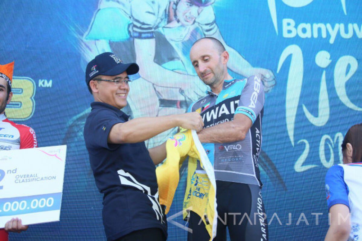 Pembalap Italia Juarai International Tour de Banyuwangi Ijen 2017