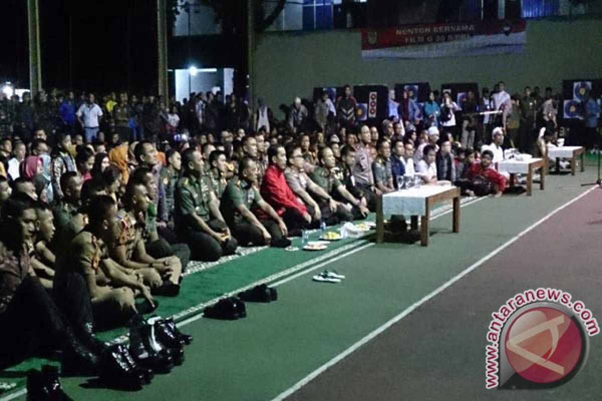 President Jokowi, 1,000 People Watch G30S/PKI  Communist Insurgence Film In Bogor 