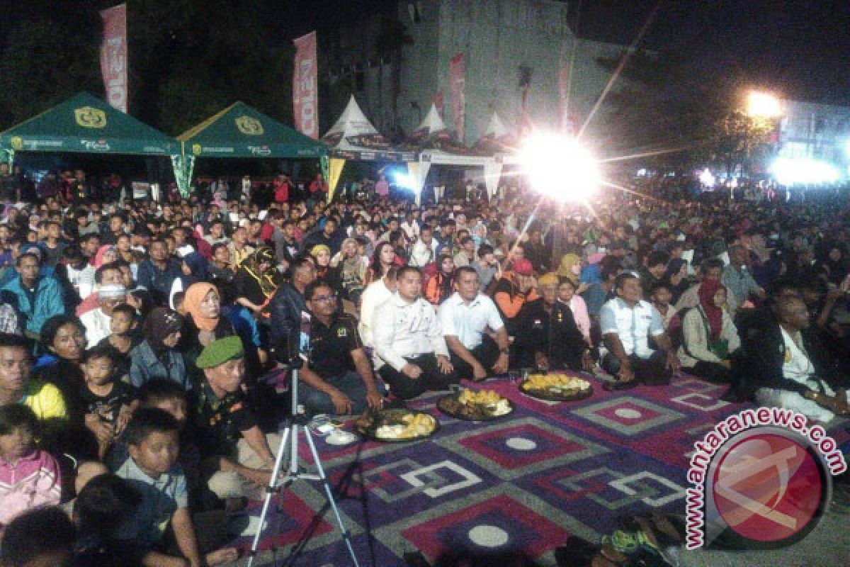 Ribuan Warga Banjarbaru Nonton Bareng Film G30s/PKI