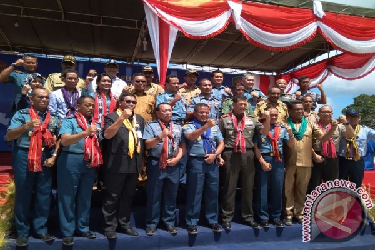 TNI AL Bedah Desa Pesisir di Marsela