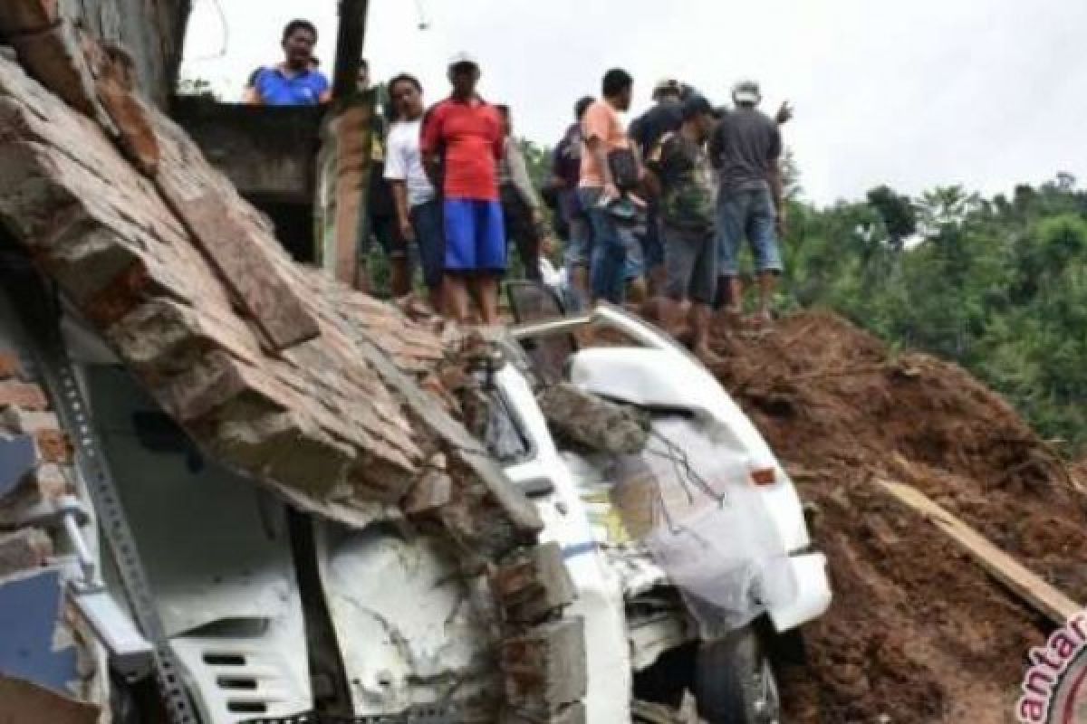 Bantuan Keuangan Mulai Diberikan Untuk Korban Longsor Sierra Leone