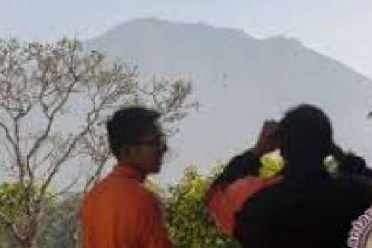 BNPB: Pengungsi Gunung Agung Kembali ke Rumah