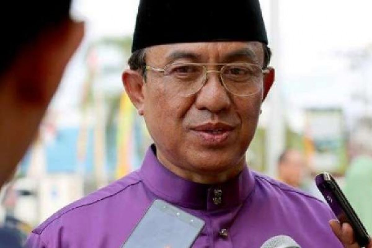 Bupati Inhil Sambut Kedatangan 441 Jamaah Haji Riau Di Batam