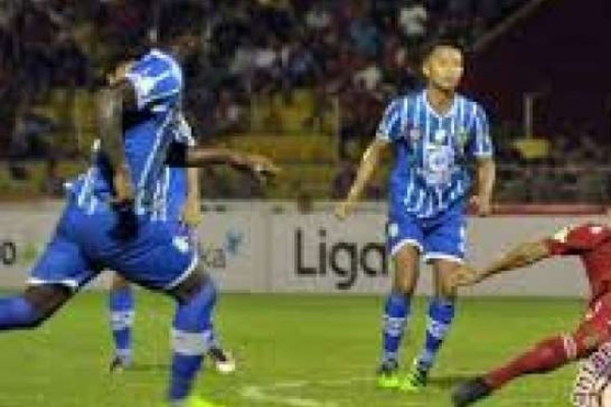 Persiba Menang 1-0 Atas Semen Padang