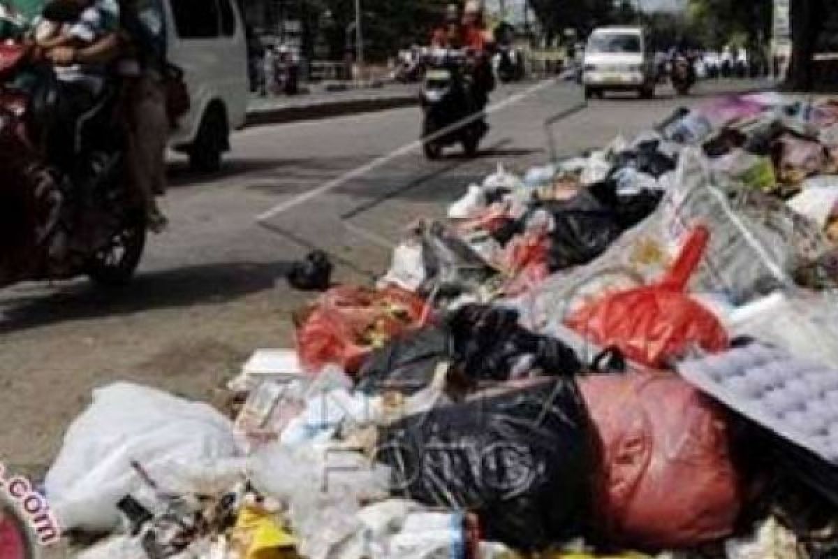Temukan Tumpukan Sampah Di Pekanbaru, Silahkan Hubungi 