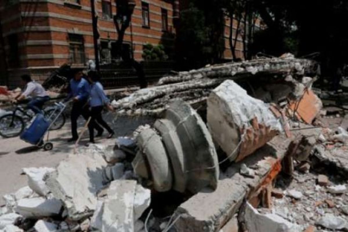 Upaya Penyelamatan Pelajar Meksiko Akibat Gempa Berlangsung Mendebarkan