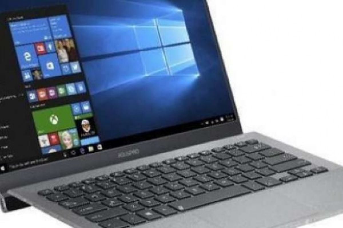 Varian Terbaru Laptop Asus Diklaim Paling Ringan Di Kelasnya