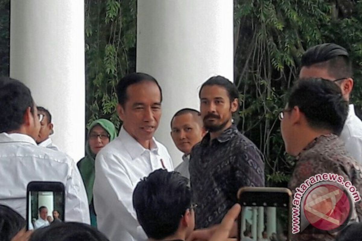 Presiden "ngopi" sore di Istana Bogor