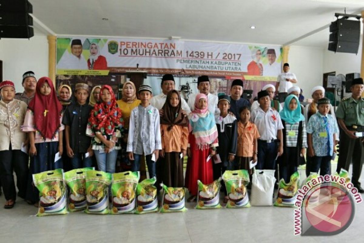 Bupati Labura Santuni 1.000 Anak Yatim 