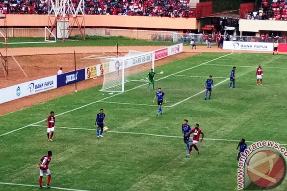 Persipura kembali gagal raih kemenangan di kandang sendiri