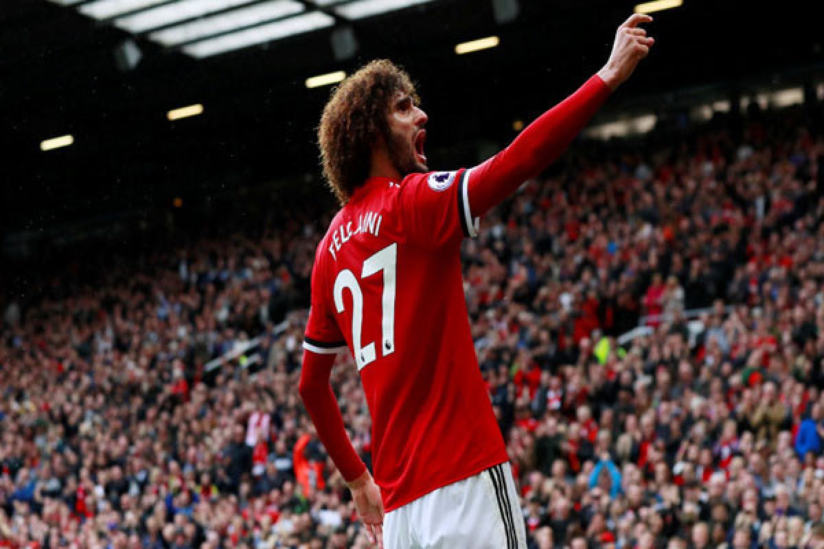 Fellaini Sumbang Dua Gol Saat United Tundukkan Palace