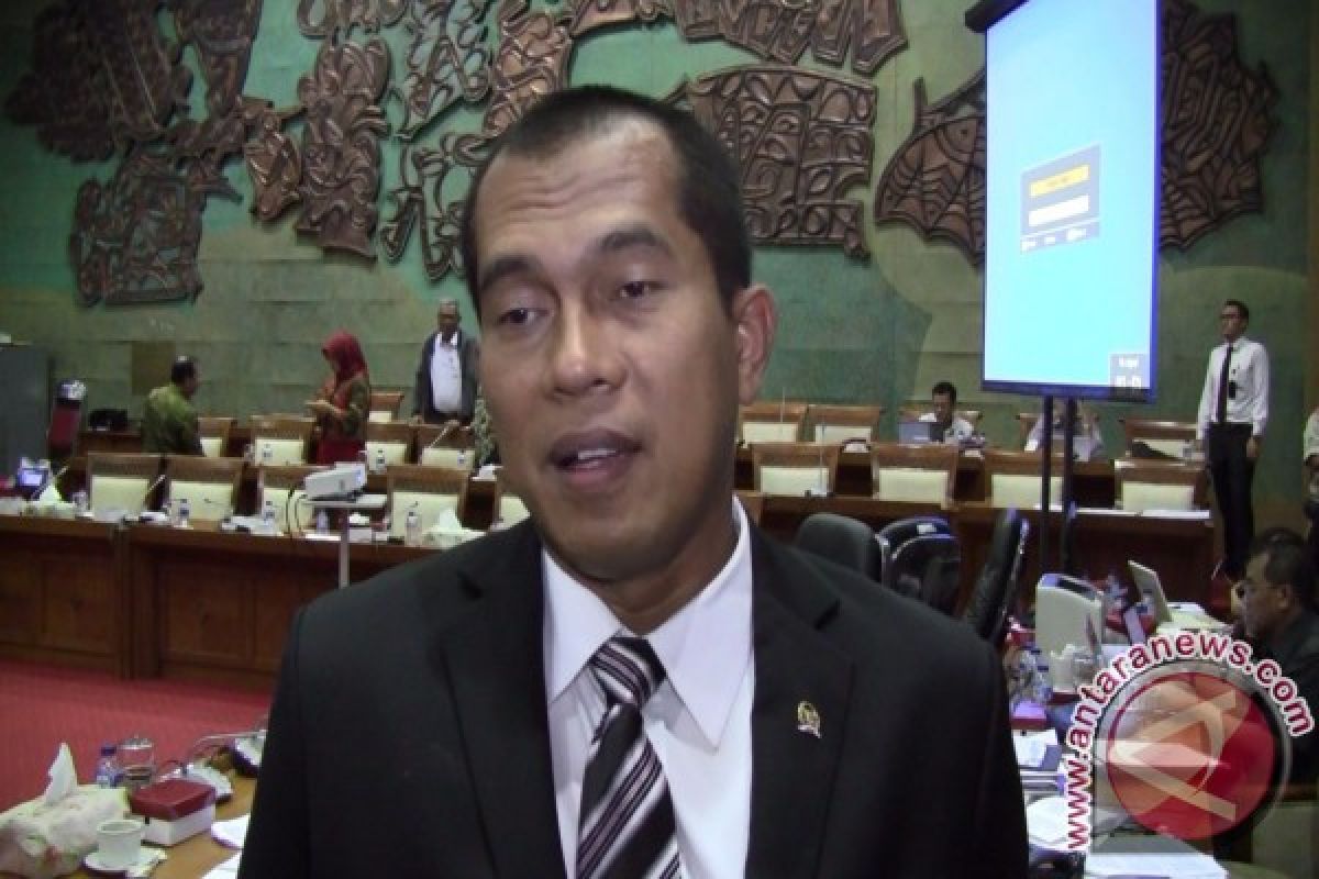 DPR segera panggil Panglima TNI terkait senjata api