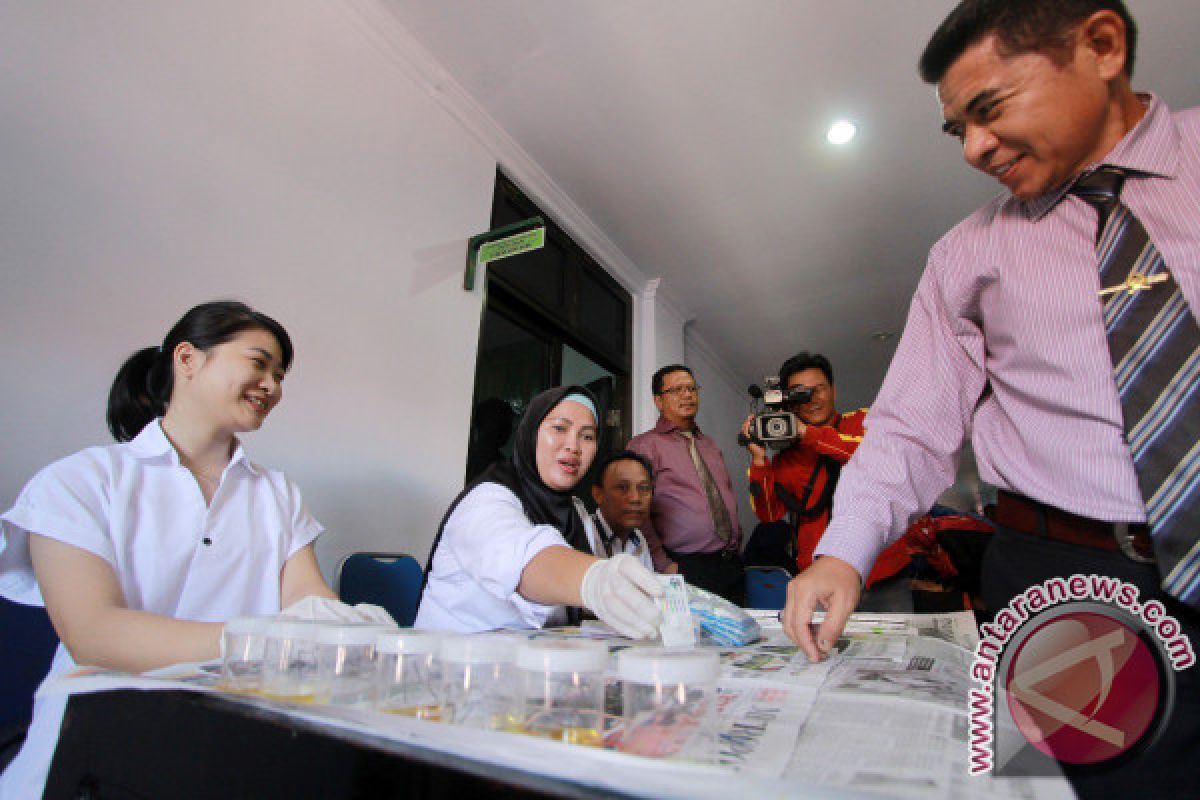 BNN Tes Urine Di Pengadilan Negeri Gorontalo 