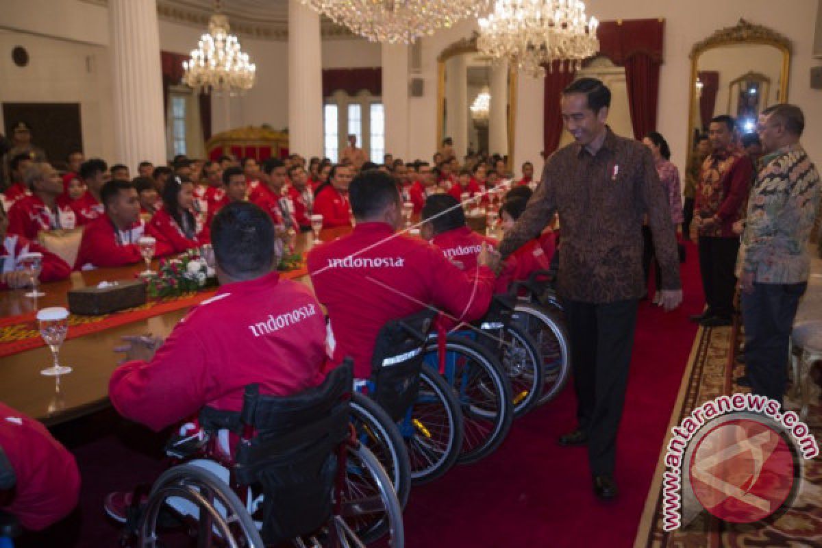 Presiden Jokowi Terima Atlet Paragames