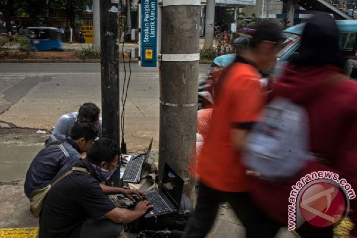 Bogor kini punya 17 stasiun pengisian listrik umum