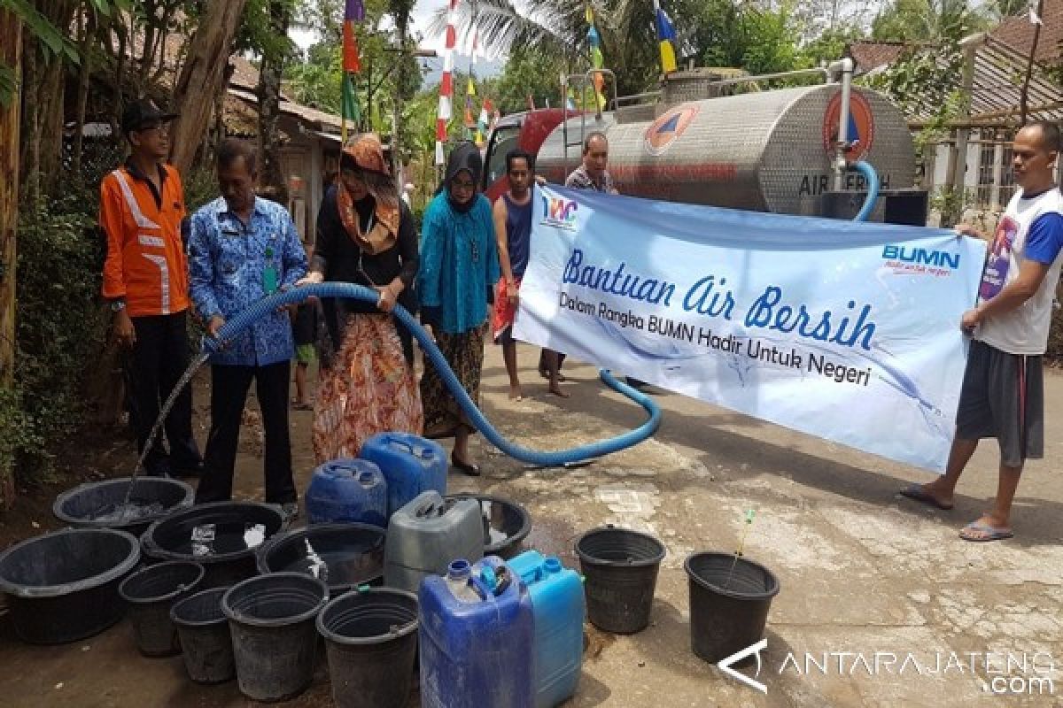 Temanggung anggarkan bantuan air bersih 450 tangki