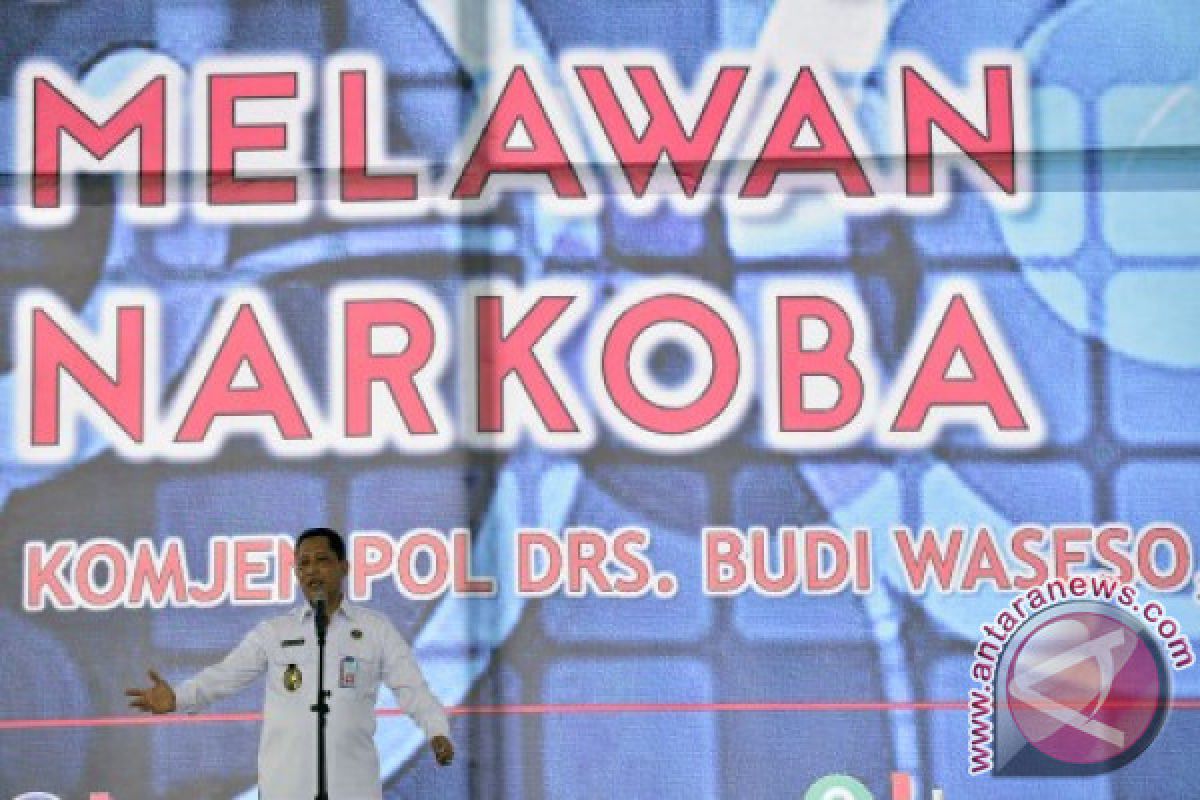 PEMUDA MELAWAN NARKOBA