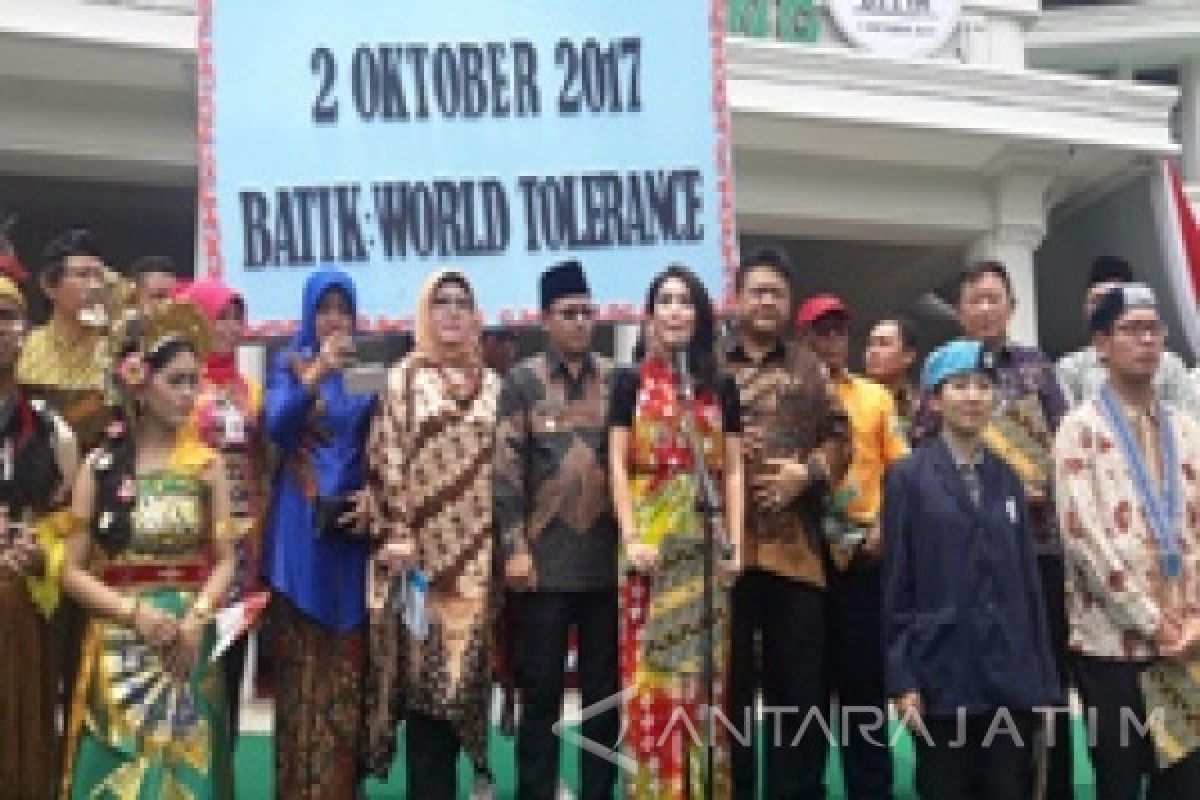 Ikrar Toleransi Dunia Muncul di Hari Batik Nasional di Malang (Video)