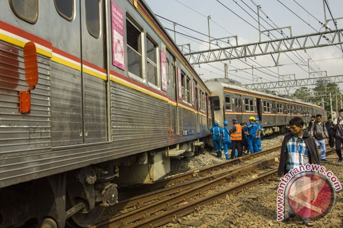 KRL Bogor-Angke anjlok di Stasiun Manggarai