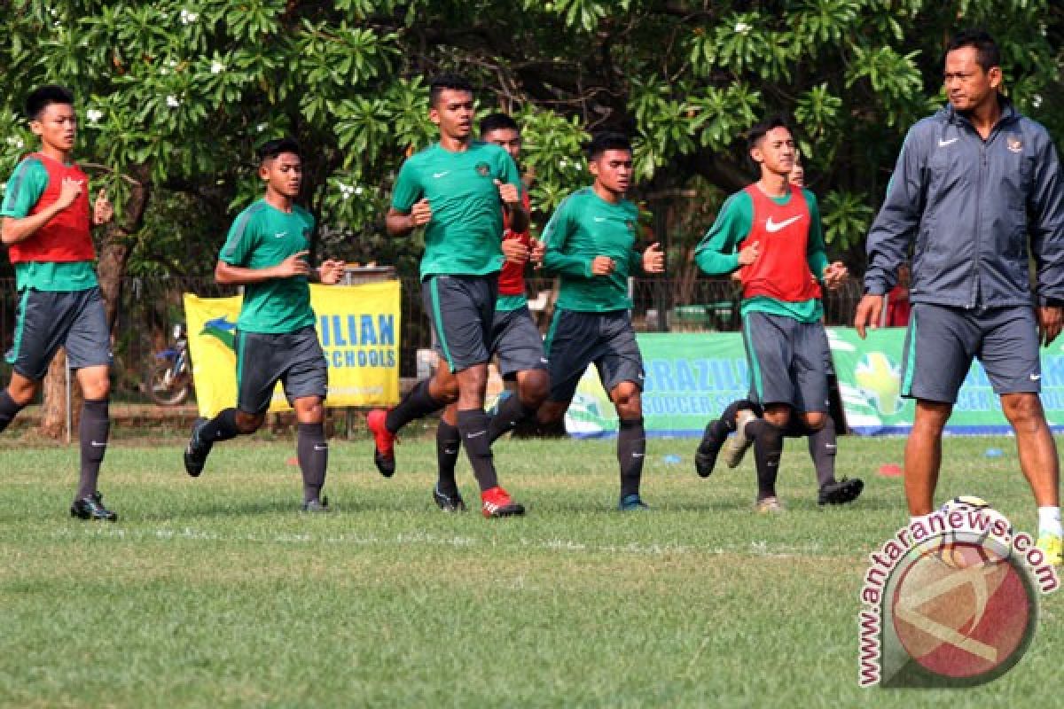 Timnas U-19 matangkan permainan jelang ke Korsel