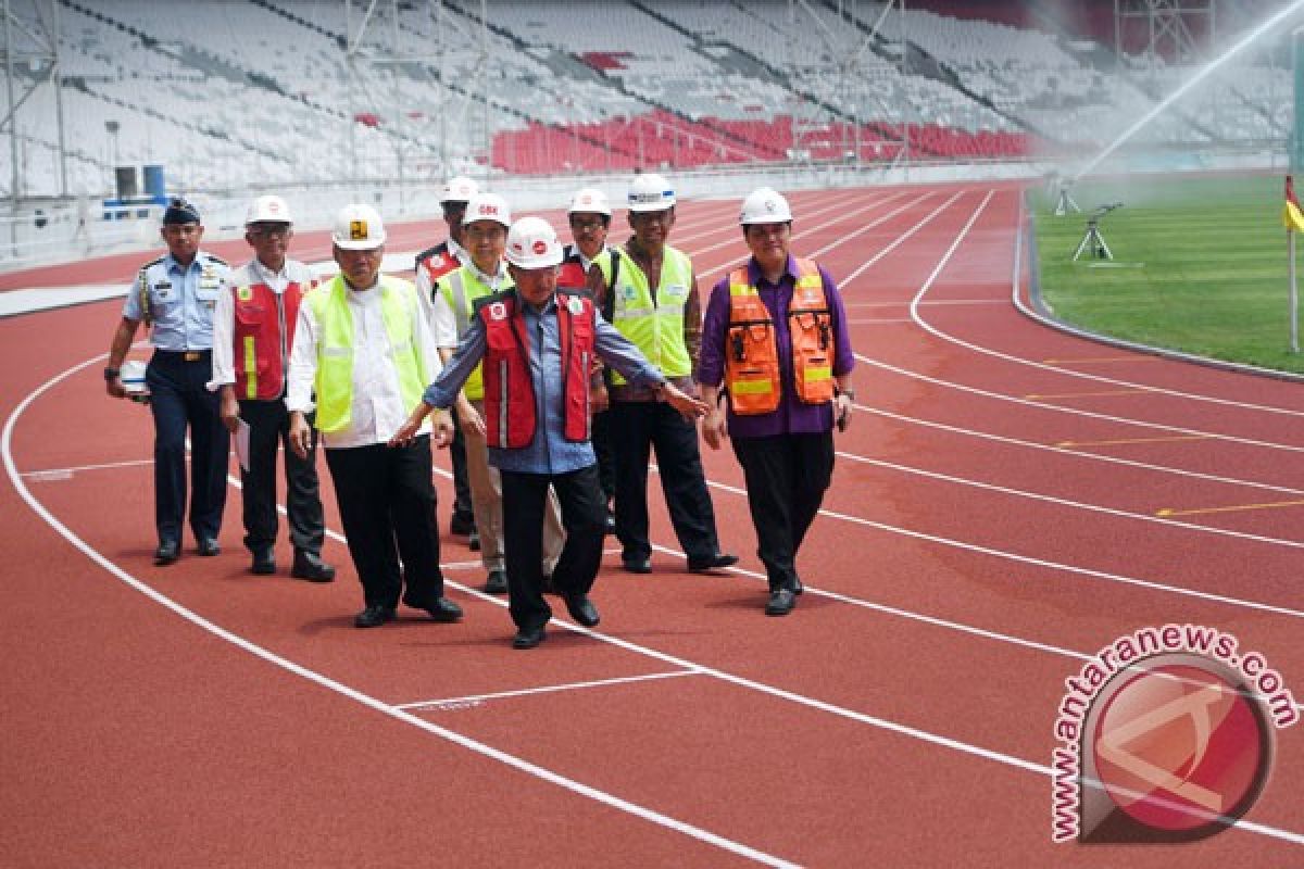 Jusuf Kalla mencoba lapangan panahan Asian Games 2018