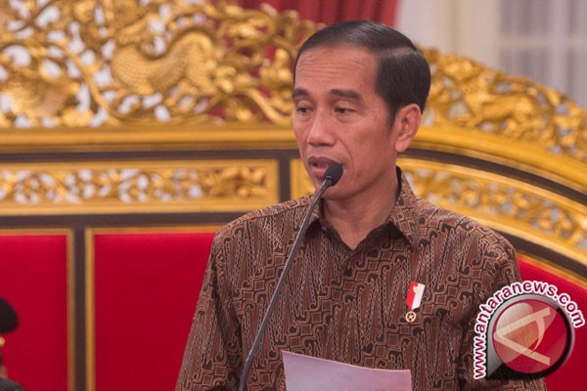 Presiden Jokowi tegaskan dana desa harus buka lapangan kerja