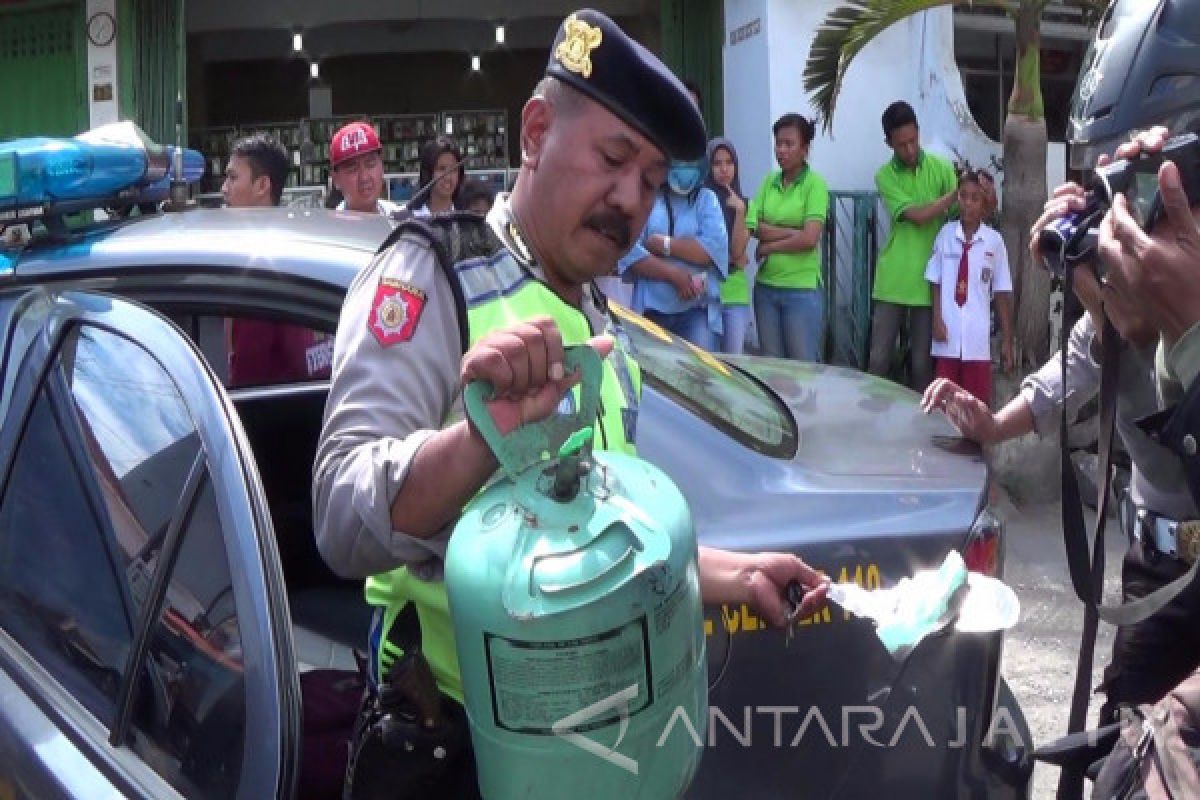 Tukang AC di Surabaya Tewas akibat Ledakan Tabung Freon