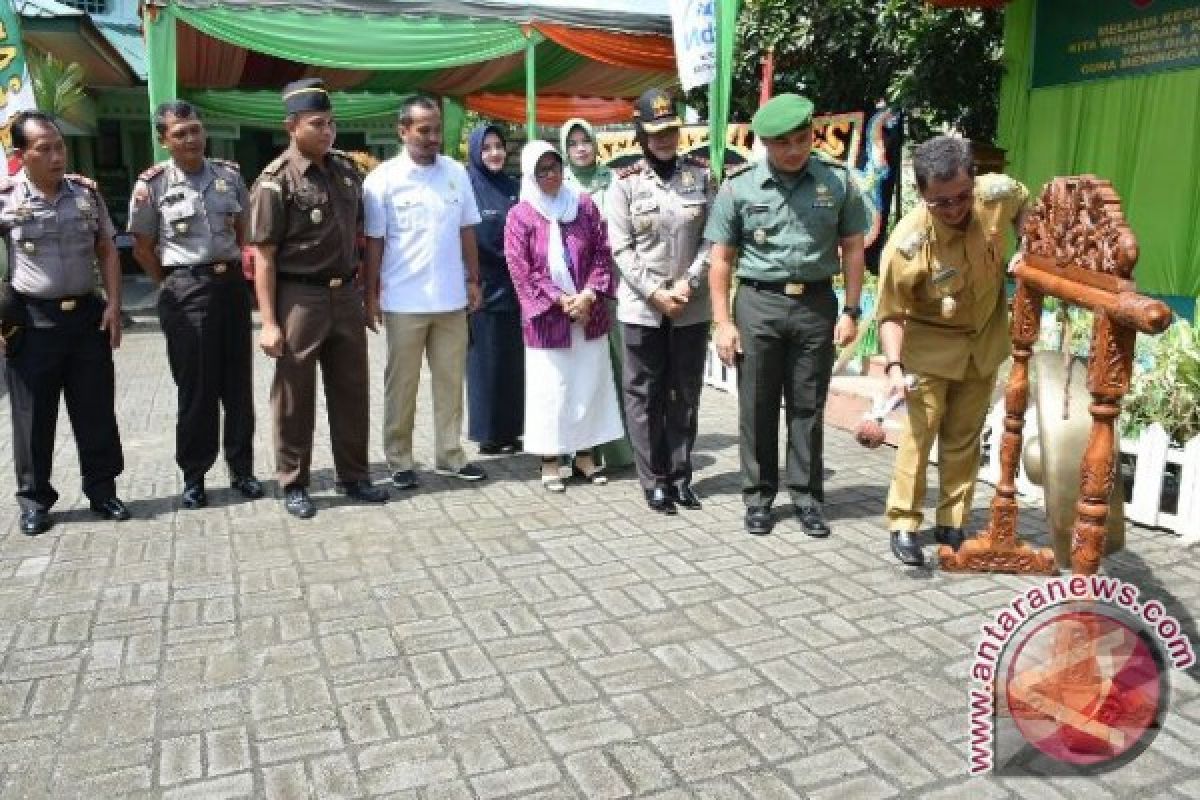 Oki Doni Buka Bhaksos TNI Manunggal - KB - Kesehatan