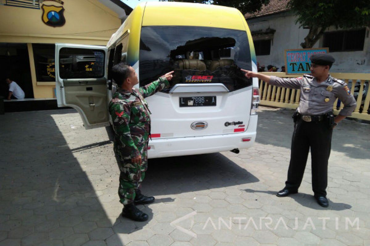 Sejumlah Bonek Terluka di Jember, Polri dan TNI Kendalikan Situasi (Video)