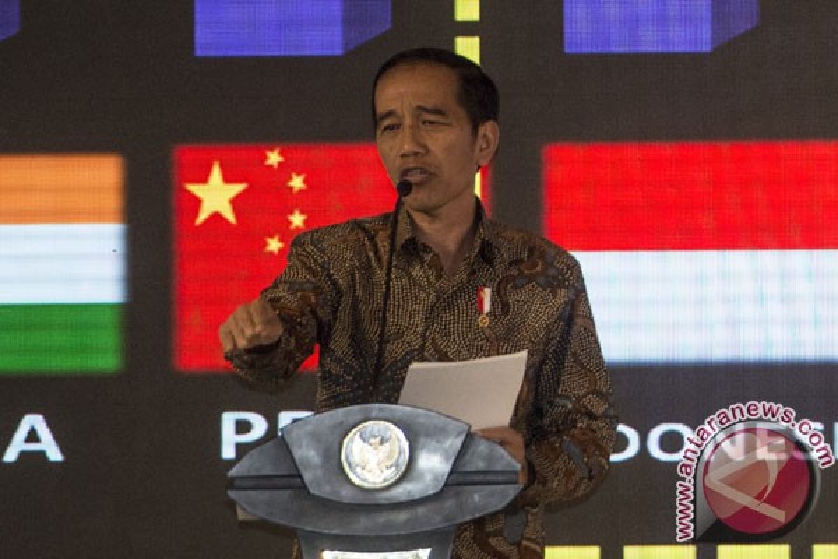 Jokowi beberkan angka-angka ekonomi Indonesia ke pengusaha