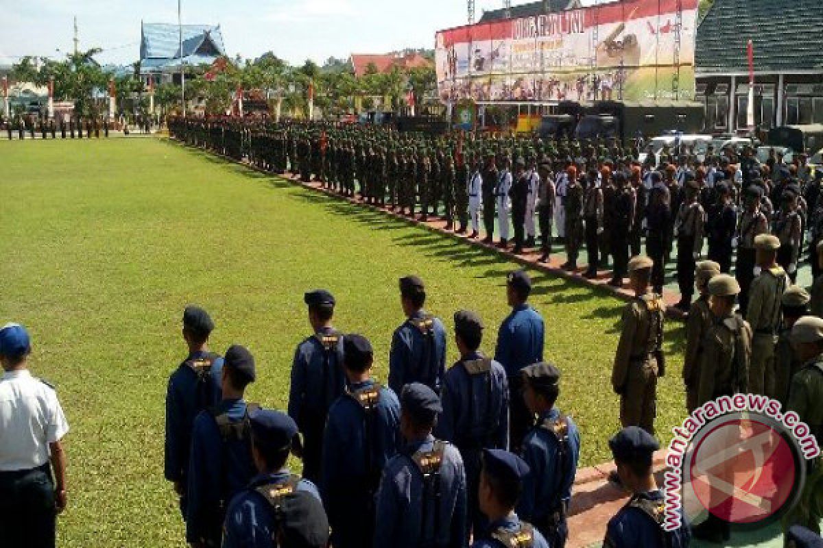 HUT TNI di Poso Meriah