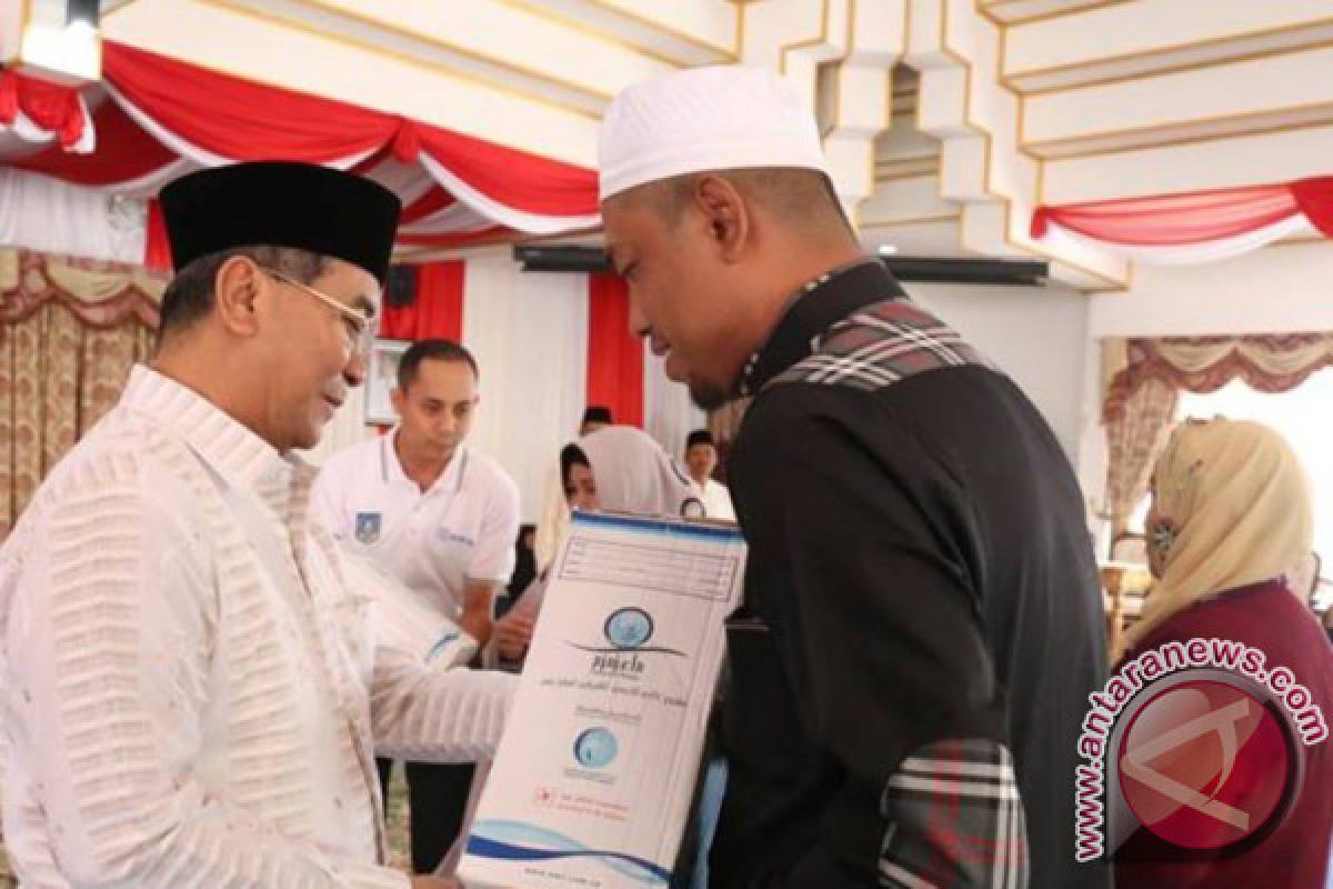 Bupati HSS Sambut Kepulangan 36 Jemaah Haji 