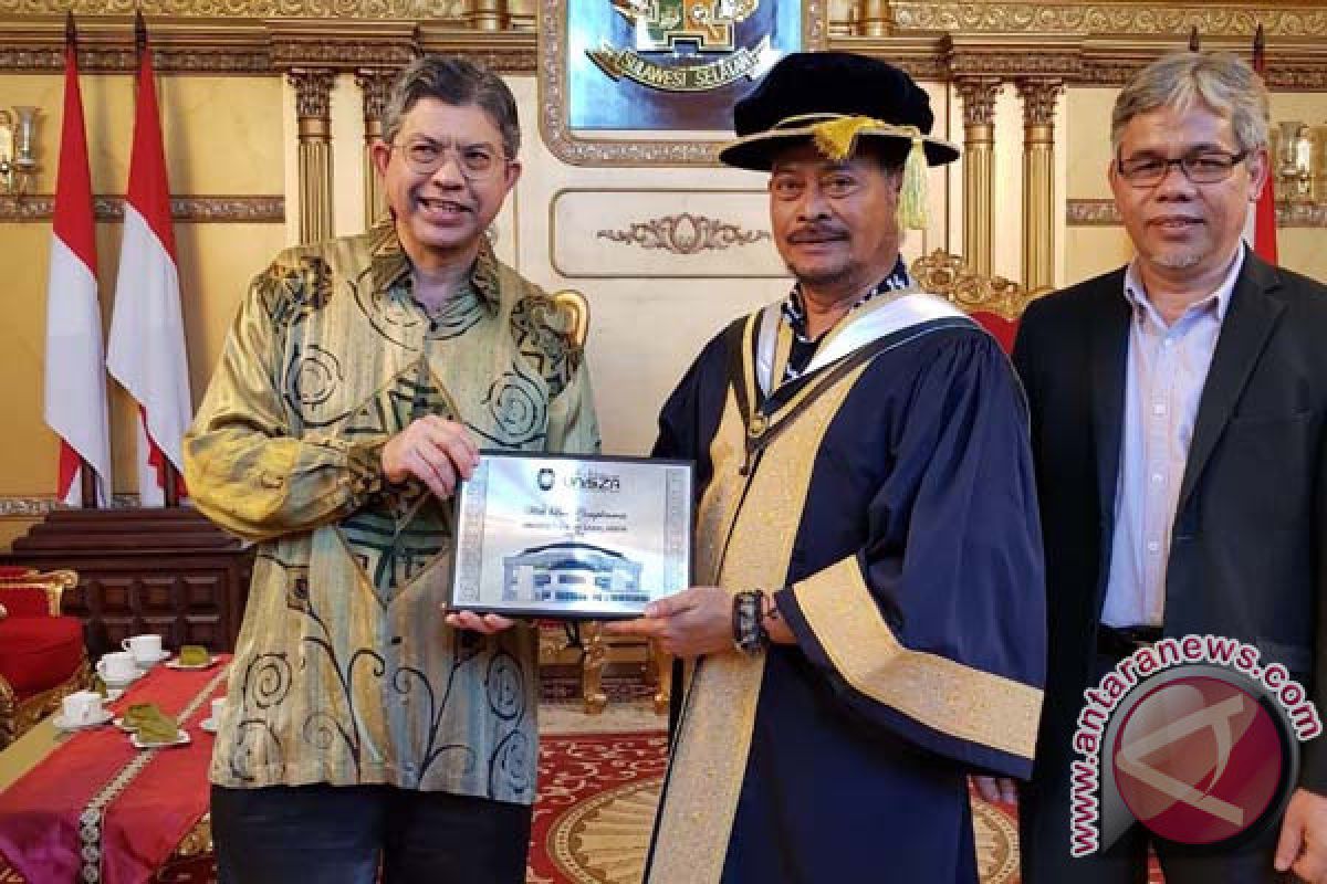 Tol Asean Antar Syahrul Raih Doktor HC