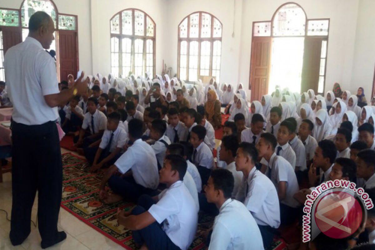 Pelajar Jadi Sasaran Sosialisasi Tertib Berlalu Lintas