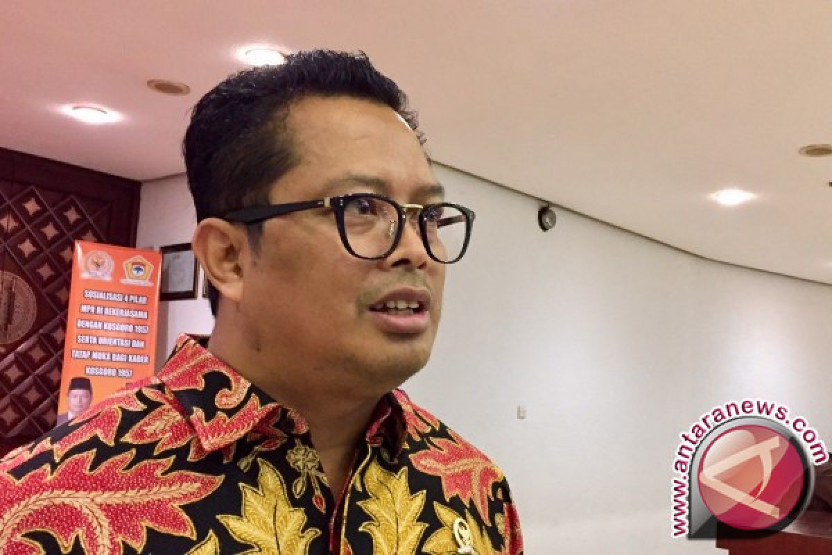 Wakil Ketua MPR dorong bangsa Indonesia produktif