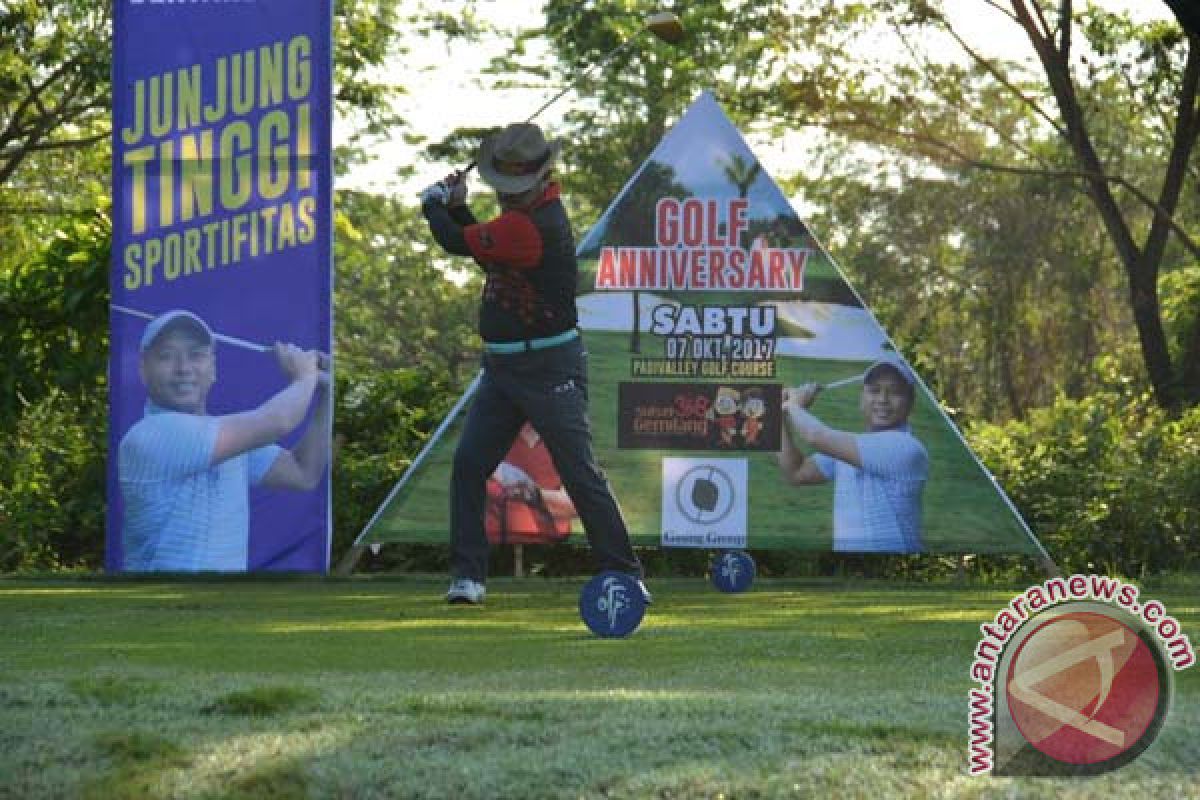 gubernur sulsel buka turnamen golf amal