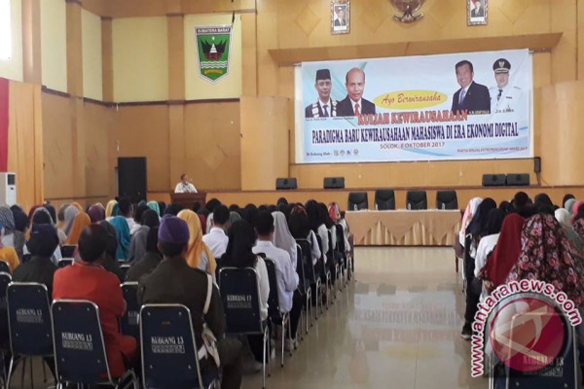 Wawako Solok Ajak Mahasiswa Cerdas Berwirausaha