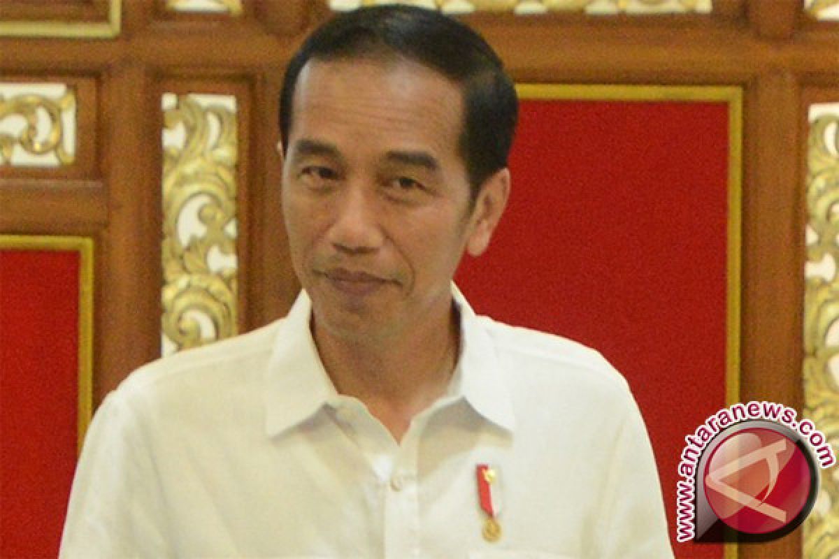 Presiden Jokowi janjikan beasiswa santri berprestasi ponpes Madura