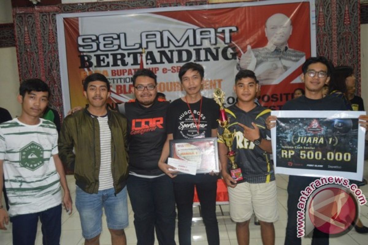 Medan Juarai Turnamen E-Sport Piala Bupati Taput